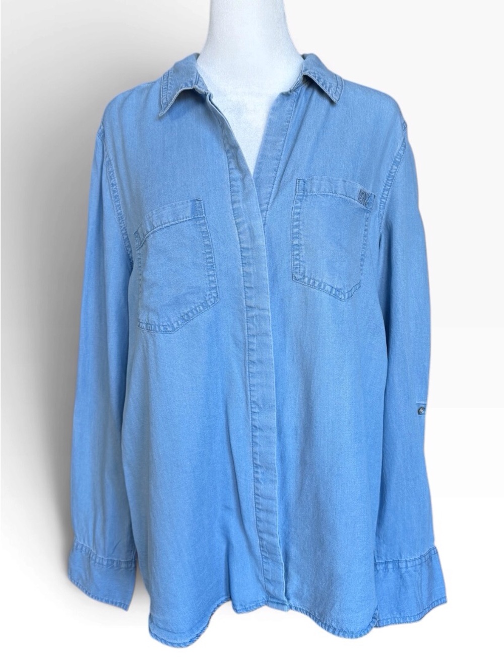 DKNY Light Blue softest Denim-Style Button Down Shirt Sz L